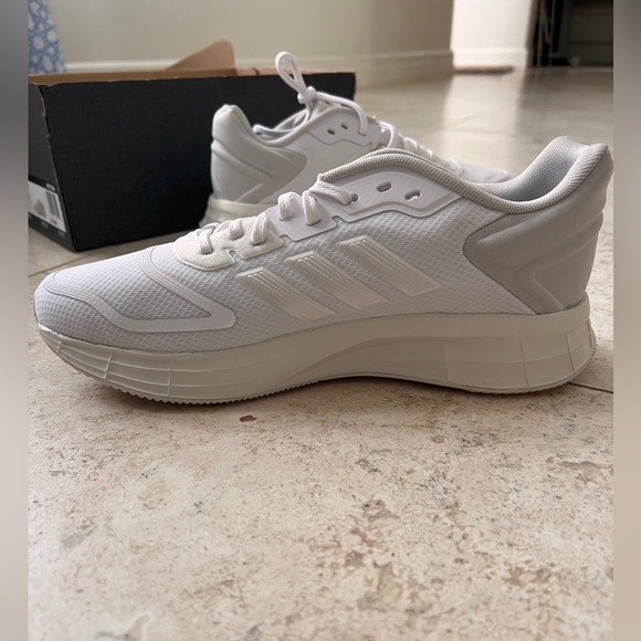 New Adidas Durango 10 sneakers - Picture 3 of 7